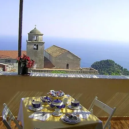 Casa Falcone Hotel 4*